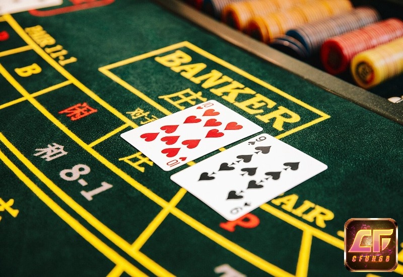 9 điểm là tổng điểm của 10 cơ - 9 bích được tích theo cách chơi bài Baccarat